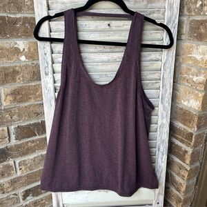 Women’s Lululemon Dark Purple Split Back Tank Size 6.